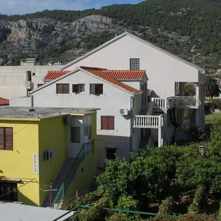 Komiza 8926a Apartment *